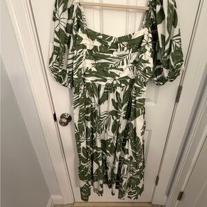 Abercrombie & Fitch Green and White Tropical Puff Sleeve Midi Dress